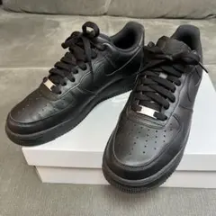 【未使用に近い】NIKE エアフォース1 '07 ブラック 27.5cm