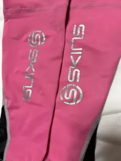 SKINS カーフタイツ Mサイズ ピンク/黒