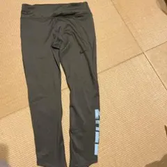 Nike スパッツレギンスMサイズ　フィットネス　ランニング　ヨガ　スポーツ