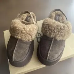 2025年最新】UGG ファンケット キッズの人気アイテム - メルカリ