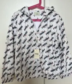 【在庫処分セール】FENDI kids 新品未使用 10A アウターのサムネイル