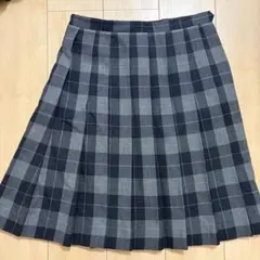 ネイビー　チェック　冬用プリーツスカート　ポケット付き