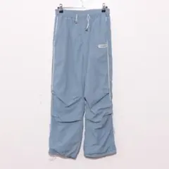 美品 ラブトキシック ストレートシルエット・ナイロンパンツ 裏フリース Mのサムネイル