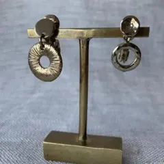 No1505 Monet 小ぶり　ヴィンテージイヤリング