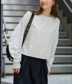 FRAMeWORK オフホワイトクロップドトレーナー