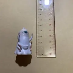 ヒグチユウコ　フィギュアマスコット　ひとつめちゃん