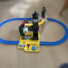 Item thumbnail for item 69423739-8fe7-4f22-bb48-44e0c787fb8f