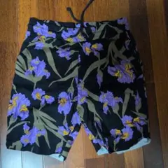 H&M 新品　アイリス柄 ショートパンツ ハーフパンツのサムネイル