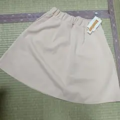 リベットアンドサージ　スカート