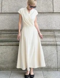 新品❗️即日発送❗️ L'Or (ロル) Pencil Wrap One-piece - メルカリ