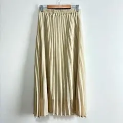 アースミュージックアンドエコロジー　ロング　プリーツスカート　白　シアー　春夏秋