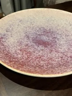値下がり　グラデーション皿 約28cm 赤紫　未使用