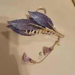 新品未使用　紫色の葉っぱデザインの髪飾り