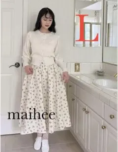 しまむら　Lutique maihee 花柄フレアスカート　淡白　サイズＬのサムネイル