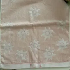 ELLE 花柄ピンクコットンタオルハンカチ