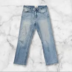 ZARA デニムパンツ　テーパード　ジーパン　銀ボタン　DENIM By TRFのサムネイル