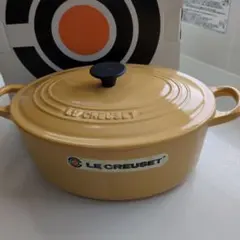 LE CREUSET ココットオーバル25センチ　サフランイエローのサムネイル