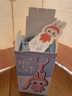 ラブブ　PIN FOR LOVE イニシャル「X」