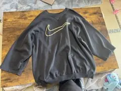 NIKE ブラック スウェット トレーナー