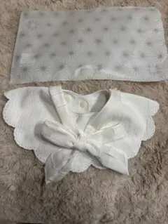 マールマール ホワイトリボン付きフリルスタイ(美品)