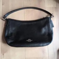 COACH ブラック レザー ショルダーバッグのサムネイル