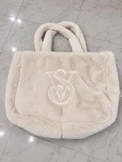 Victoria's Secret フェイクファートートバッグのサムネイル