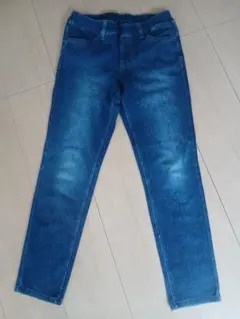 デニムパンツ