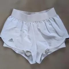 adidas レディース ショートパンツ ホワイト