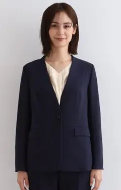 INDIVI　ダブルストレッチノーカラージャケット　色ネイビー　サイズ15号