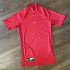 Under Armour レッド ハイネック アンダーシャツ　MD