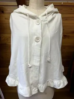 ホワイト　ポンチョ