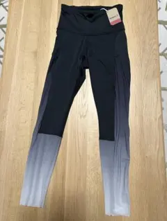 Reebok ヨガパンツ グラデーション ブラック　サイズSのサムネイル