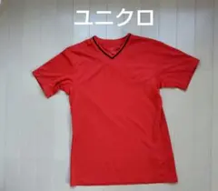 ユニクロ 赤 Vネック 半袖Tシャツ S