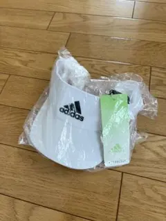 アディダス　サンバイザー　新品未使用タグ付
