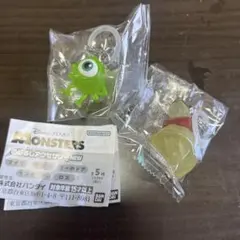 モンスターズ・インク　めじるしアクセサリー　マイク　ロズ　2個セット