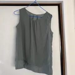 グレー ノースリーブ トップス