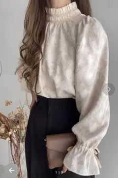 長袖ブラウス FILLOU