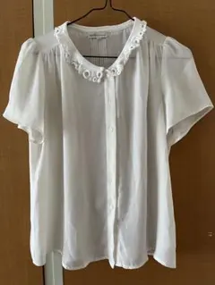 美品　earth ブラウス　ホワイト　襟付き　大きめ