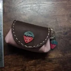 【44】牛革アコーディオンポーチ　ミニ　苺