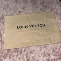 LOUIS VUITTON ロゴ入りキャンバス