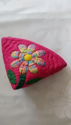 ハワイアン キルトのポーチ