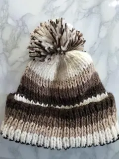 ポンポン付きニット帽 ブラウン・ホワイト・ベージュ