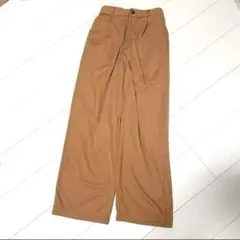 GU カラーパンツ　スラックス