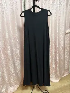 M*n様 未使用☆ユニクロ ノースリーブ ワンピース