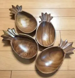 ハワイアン パイナップル型木製サラダボール&ホークナイフ - メルカリ