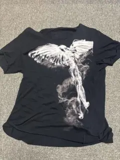 MARCELO BURLON フェザープリント Tシャツ ブラック - メルカリ