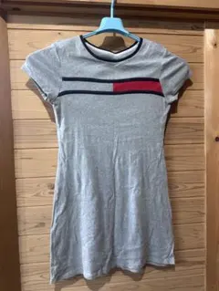 TOMMY HILFIGER 半袖ミニワンピース グレーのサムネイル