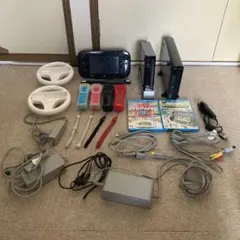 wiiu & wii リモコン4本 ハンドル2本 ヌンチャク1本 セット