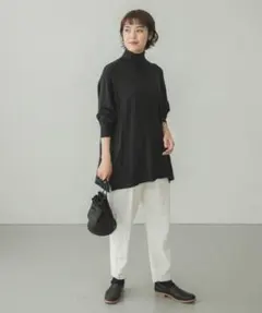 ちまき様専用【新品タグ付き】ウールシルクワイドタートルニットのサムネイル