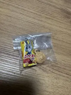 パックンチョ　ミニチュアチャーム　ズートピア２　ガチャガチャ　ジュディ